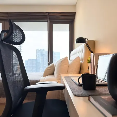 Spacious High Rise 2Br - Ultra Fast Wifi - Phrom Phong