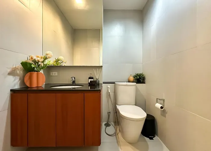 Spacious High Rise 2br - Ultra Fast Wifi - Phrom Phong Apartamento Bangkok