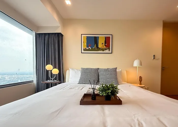 Appartamento Spacious High Rise 2br - Ultra Fast Wifi - Phrom Phong