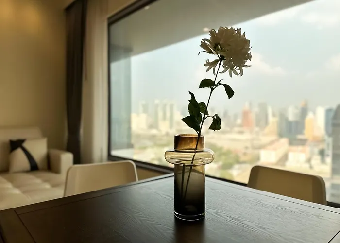 Spacious High Rise 2br - Ultra Fast Wifi - Phrom Phong *