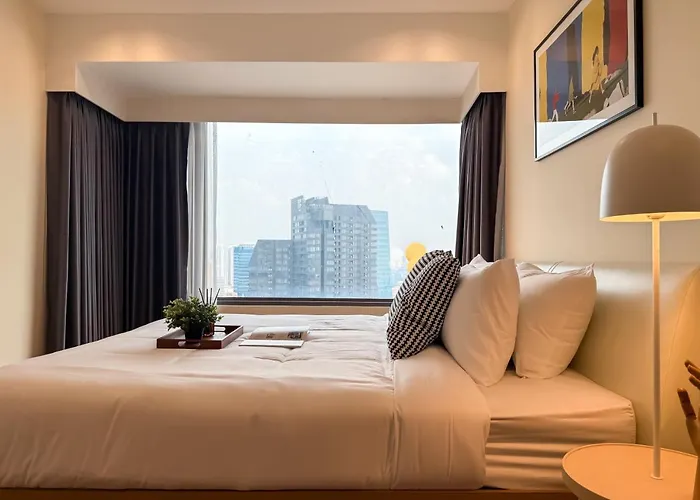 Spacious High Rise 2br - Ultra Fast Wifi - Phrom Phong *